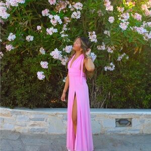 Elegant Pink Halter Maxi Dress
